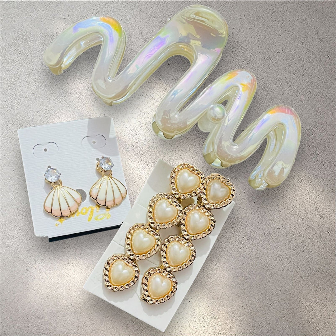 3 item special combo with 1 pair hair clips, 1 clutcher and 1 pair ear stud