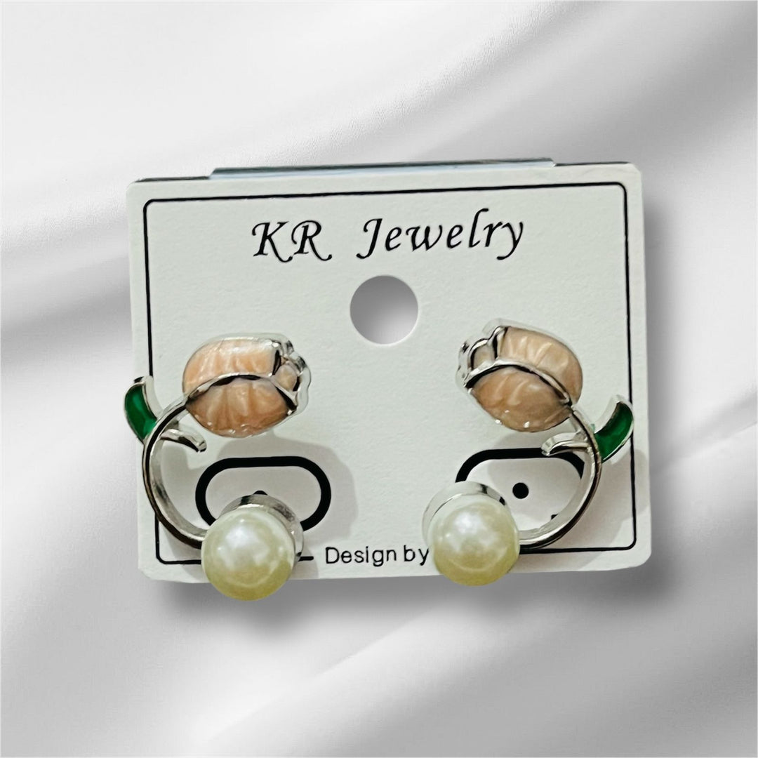 Fancy latest Korean design ear stud with pearl